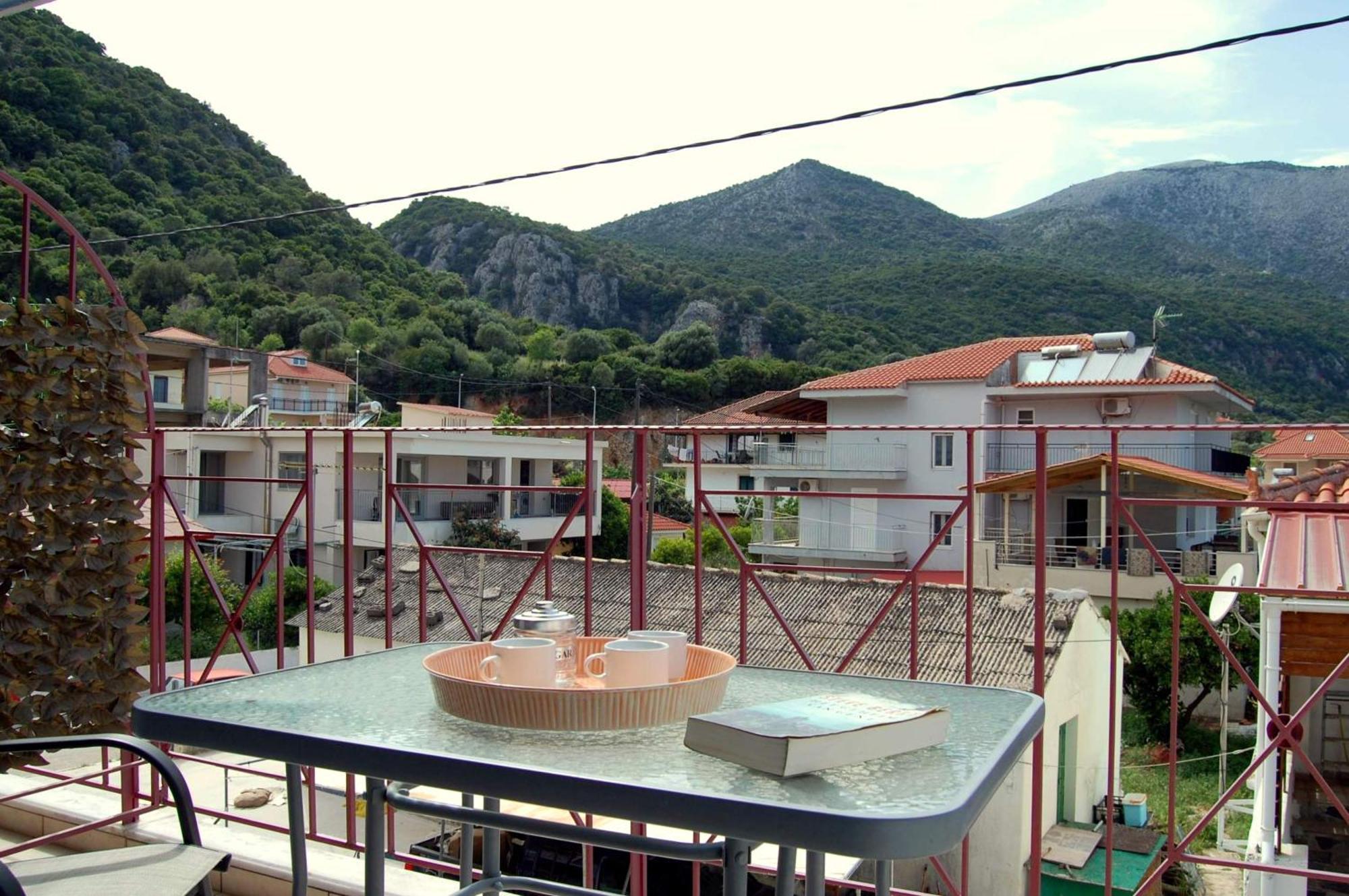 Alkyoni Apartments & Studios Poros  Exteriör bild