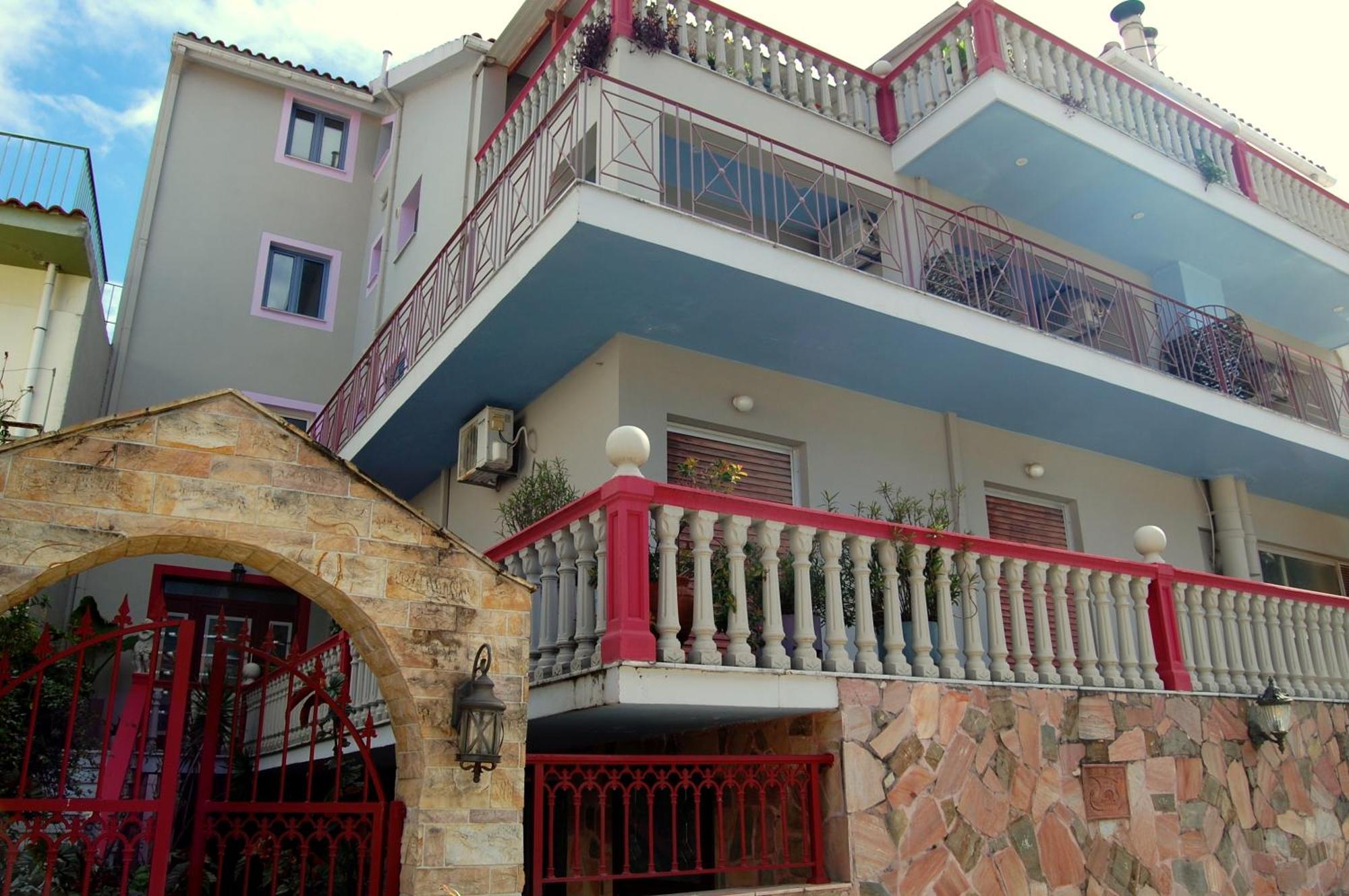 Alkyoni Apartments & Studios Poros  Exteriör bild